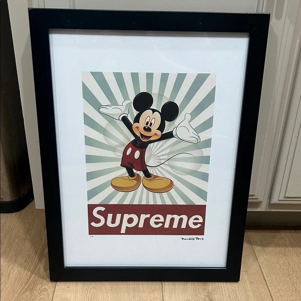 Supreme x Mickey Mouse Print